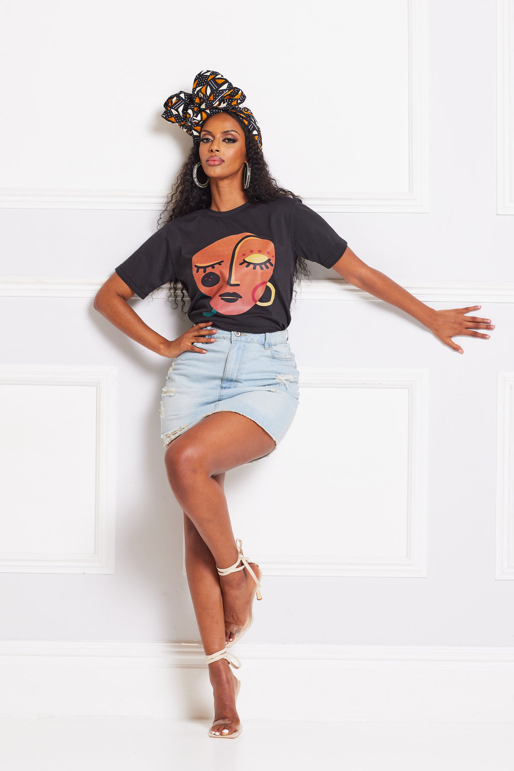 Moesha Black T-shirt