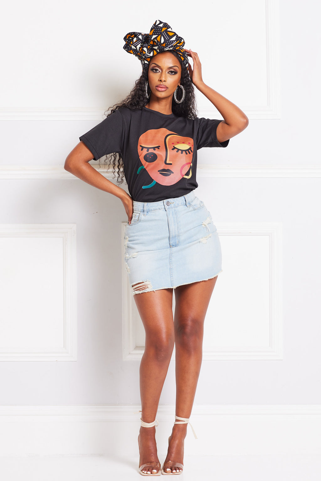 Moesha Black T-shirt