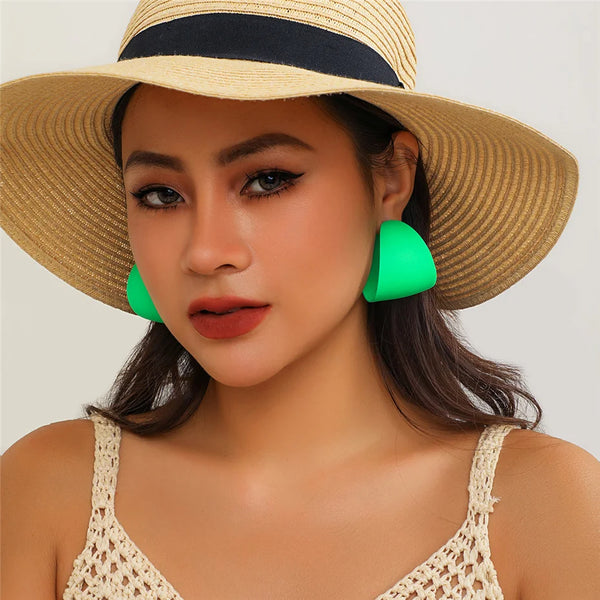 Nene C-shaped Chunky Hoop Earrings