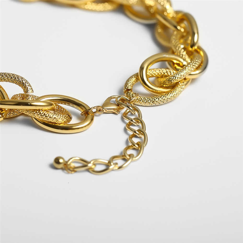 Omah Necklace